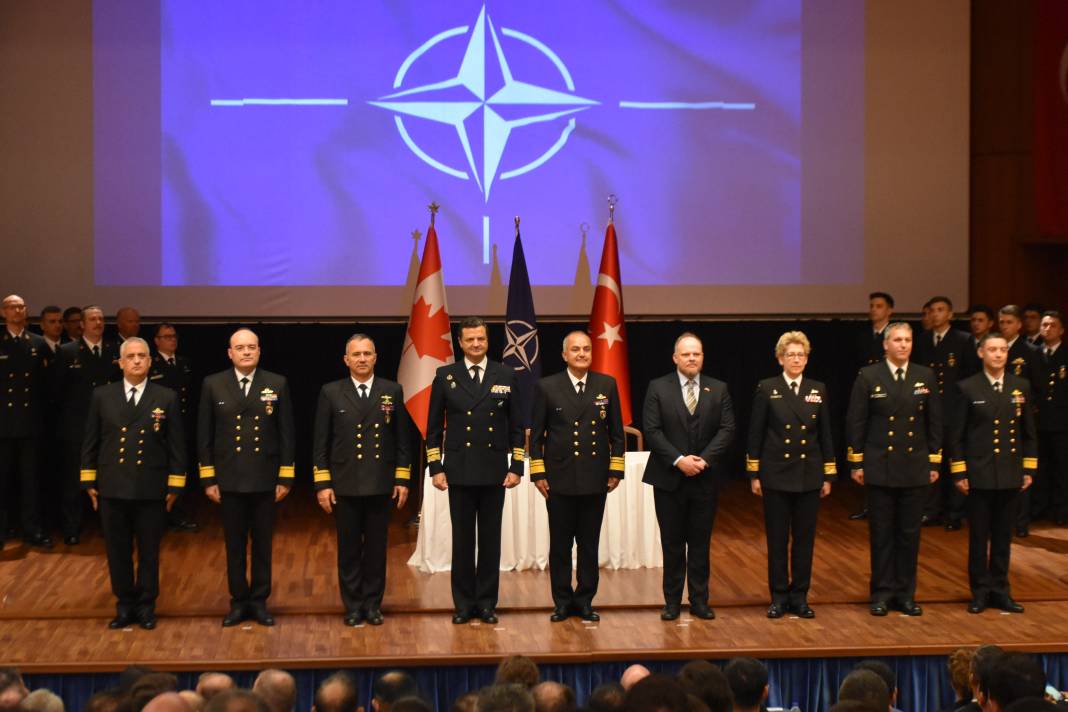 NATO Daimi Deniz Görev Grubu-2'nin komutası Türkiye'ye geçti 2